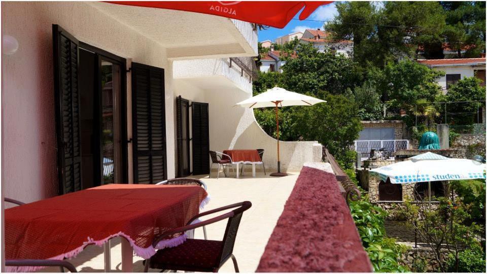 Apartments Victoria Trogir Exterior foto